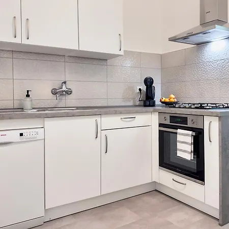 Elsa Apartment *